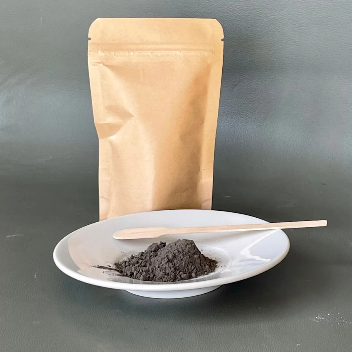 Recharge Pigment Noir : packaging GLASSY